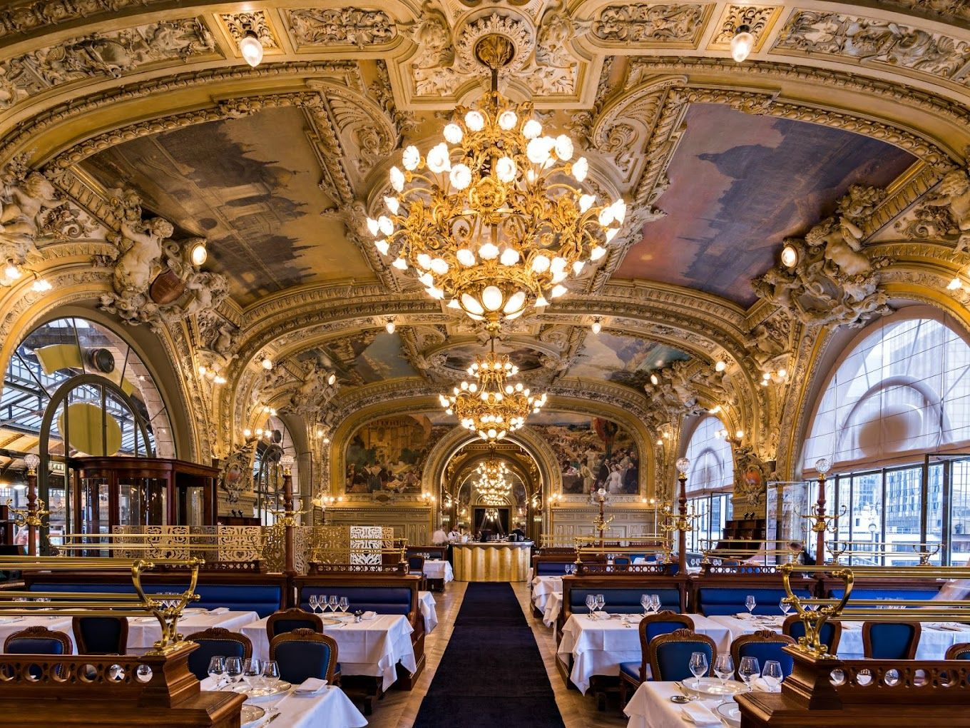 Photo Train Bleu.jpg